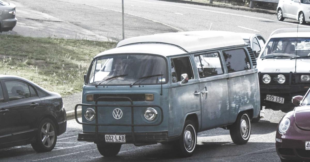 7 Essential Etiquette Rules for Gentlemen That Governed Proper Conduct in the Victorian Era