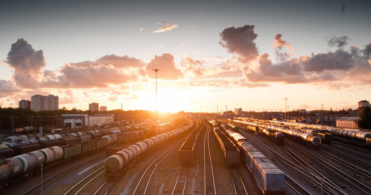 5 Pioneering Aerial Cameras That Documented the World from Above in the 1930s