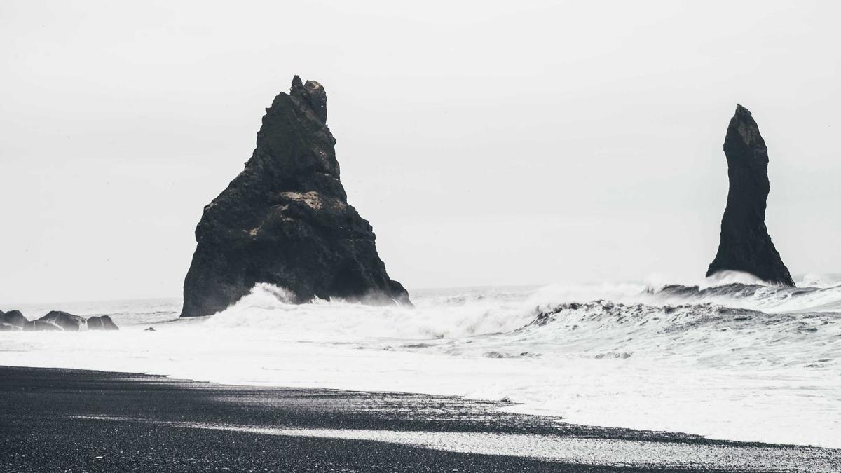 6 Essential Items from the Gentleman's Traveling Trunk of the 1920s — illustration 1