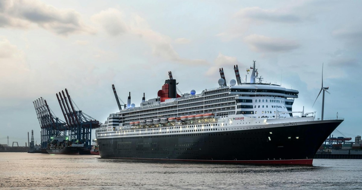 4 Legendary Ocean Liners and Their Transatlantic Voyages