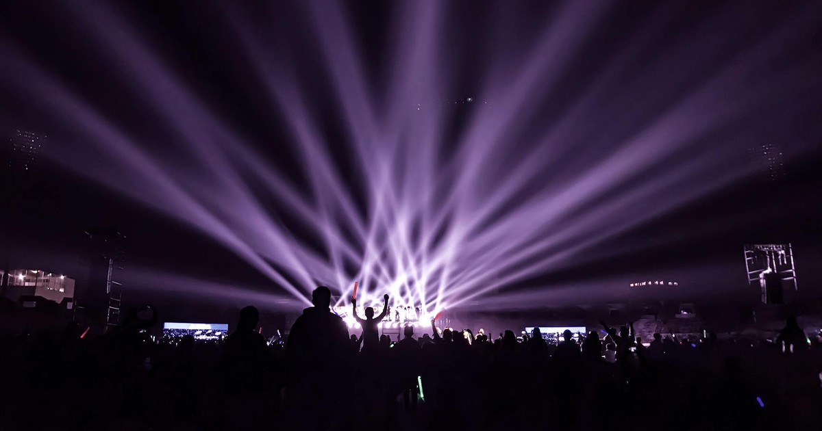 8 Curious Parlor Games and Amusements That Entertained Society Gatherings in the Late 19th Century